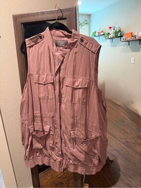 torrid dusty rose cargo-style sleeveless vest